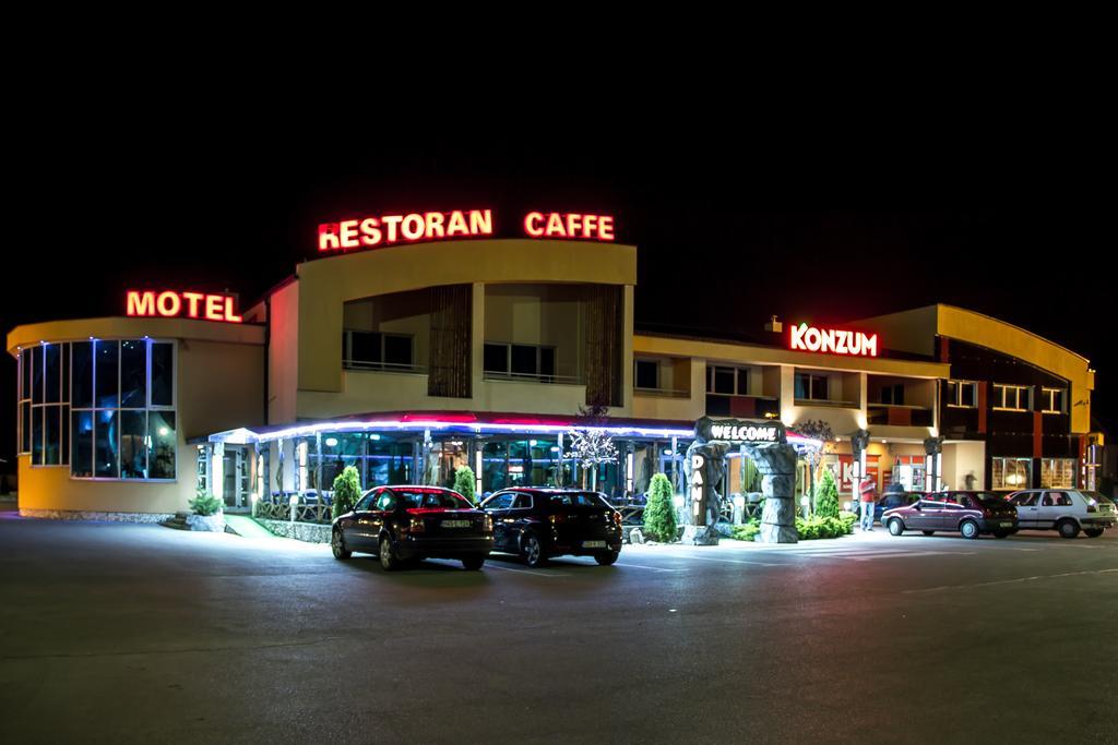 Motel Dani Nova Bila Exteriör bild